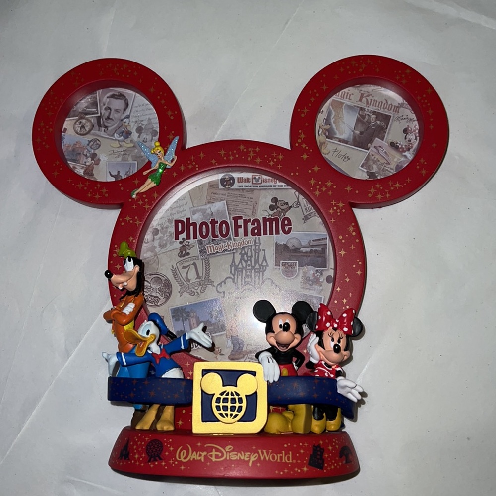 NEW!!!Disney Mickey and Friends Character 3 Photo Frame